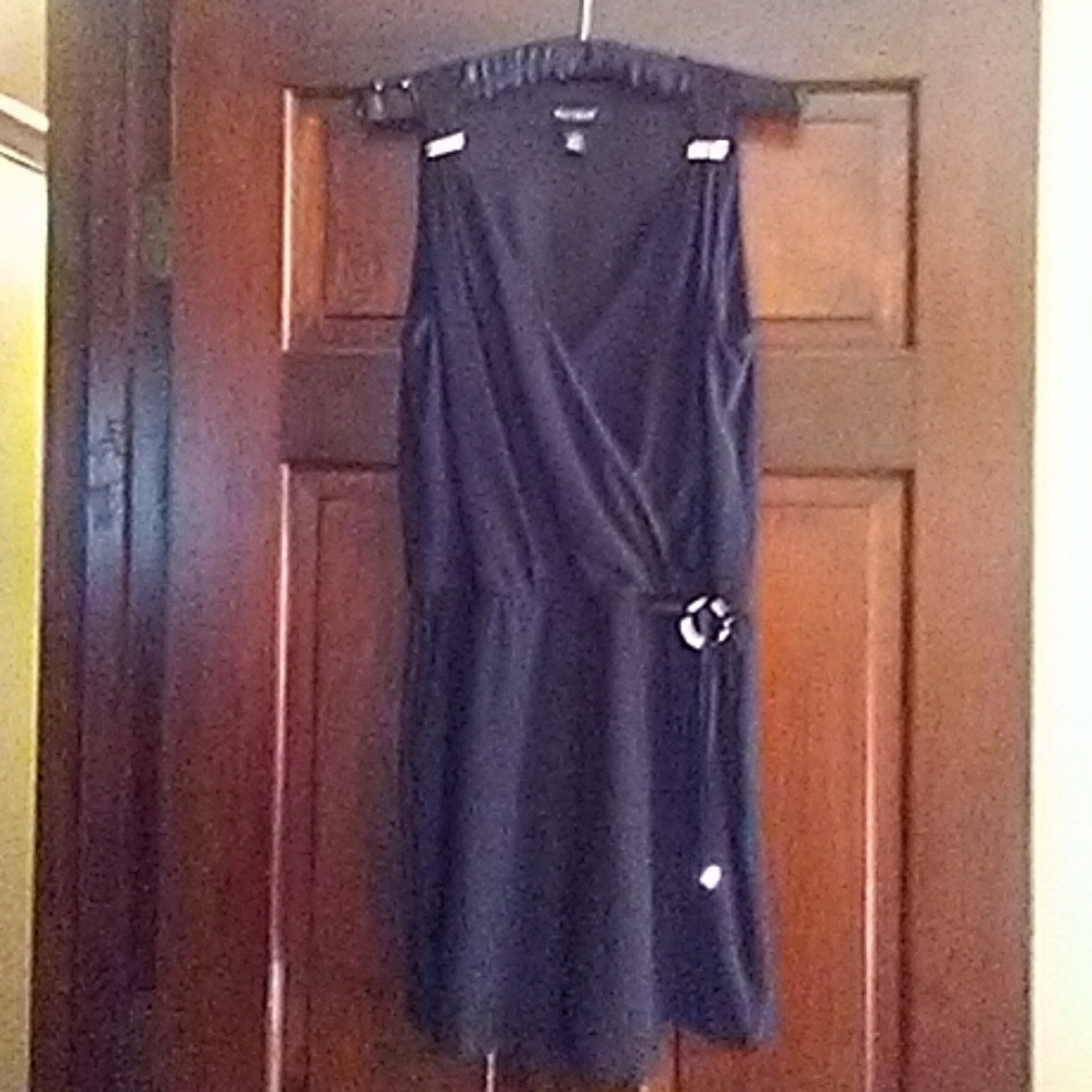 White House Black Market Skort